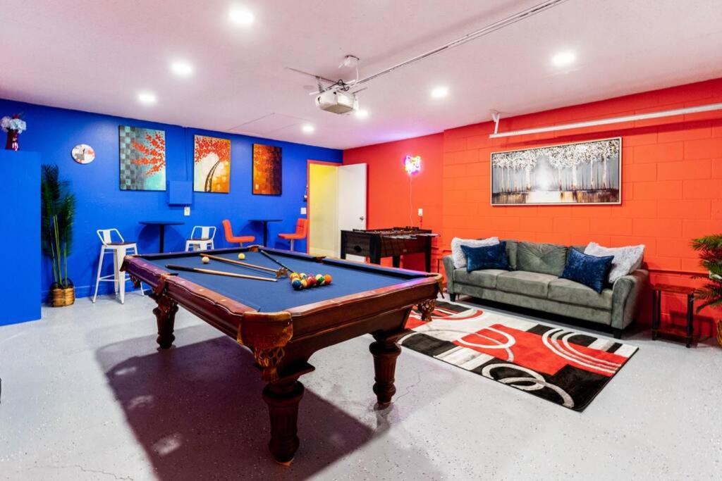 The Pelican/pool/hottub/gameroom