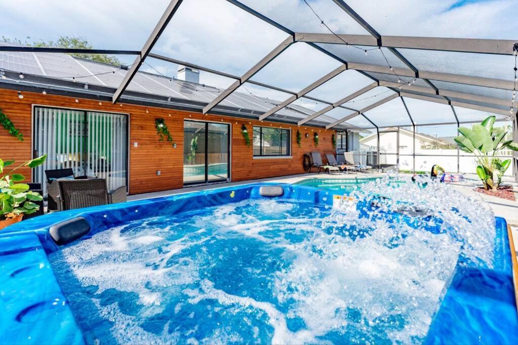 Holiday home The Pelican/pool/hottub/gameroom Brandon