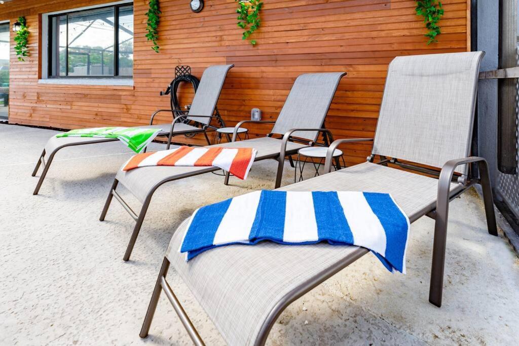 The Pelican/pool/hottub/gameroom