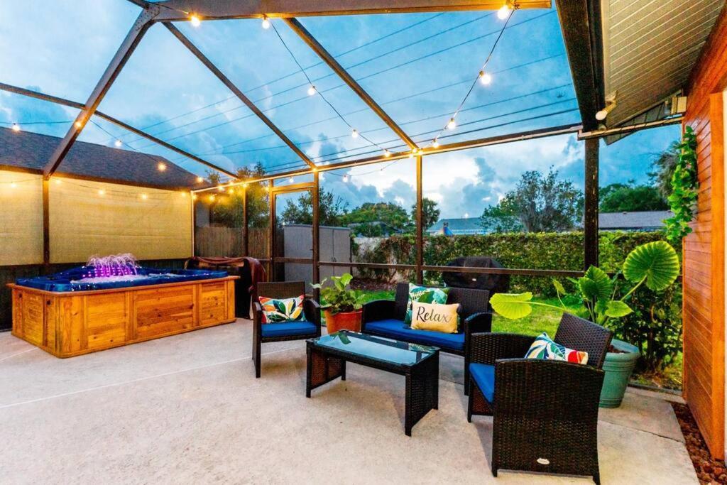 The Pelican/pool/hottub/gameroom Holiday home Brandon